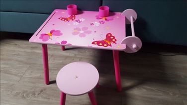 Abbildung: Kindermöbel rosa mit Schmetterlingen hochglanz aus Holz
