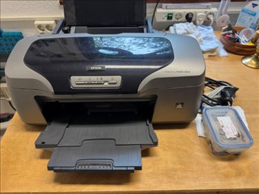 Abbildung: EPSON R800 Tintendrucker
