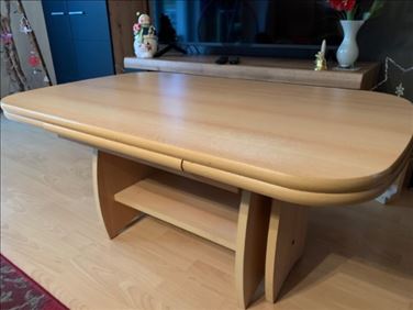 Abbildung: Wohnzimmertisch ausziehbar und höhenverstellbar 